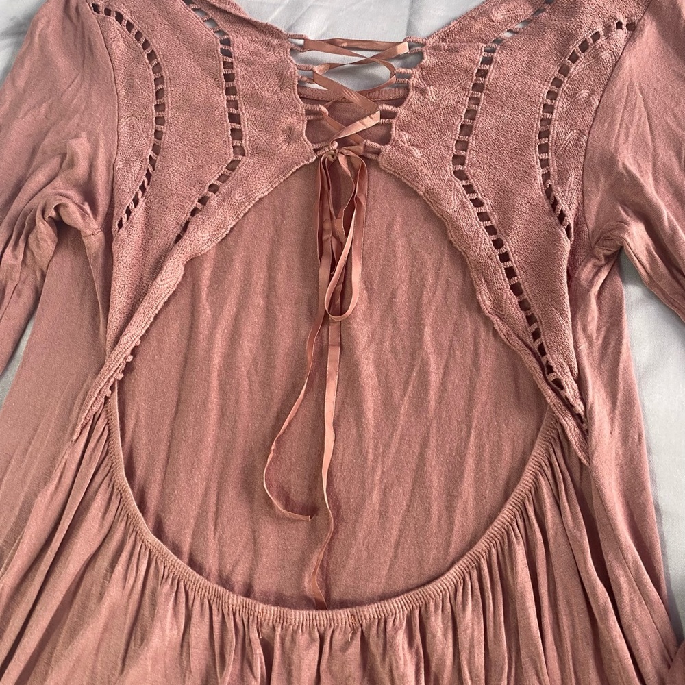Chic Lace-Up Back Y2K Top in Mauve Medium - Picture 3 of 7